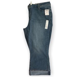 NWT Levi Strauss Mid-rise Capri